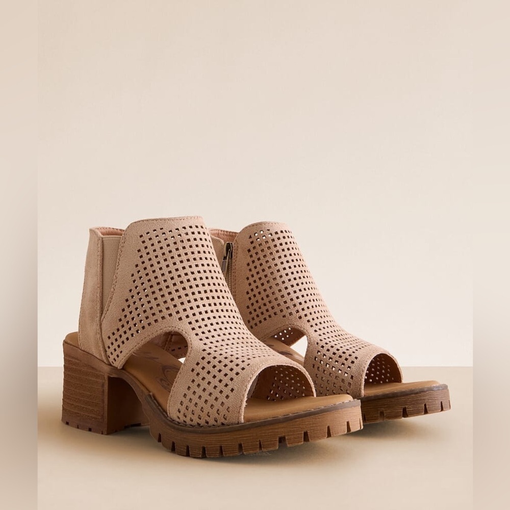 NIB Brand New In Box Very G Milsy Vegan Suede Boho Festival Heels Sandals - Picture 5 of 10
